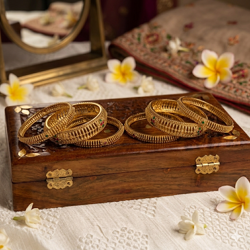 Premium Antique Bangles ( a set of 6)